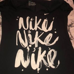 nike tee-shirt